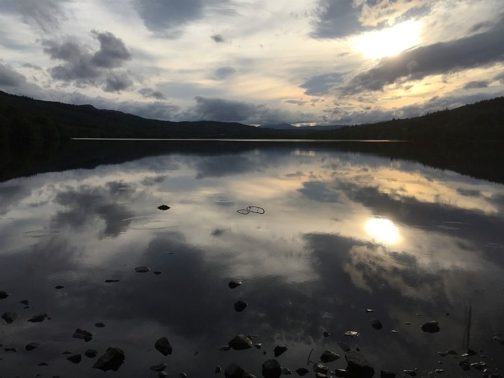Highland Bear Lodge & Luxury Bear Huts Дръмнадрочит Екстериор снимка